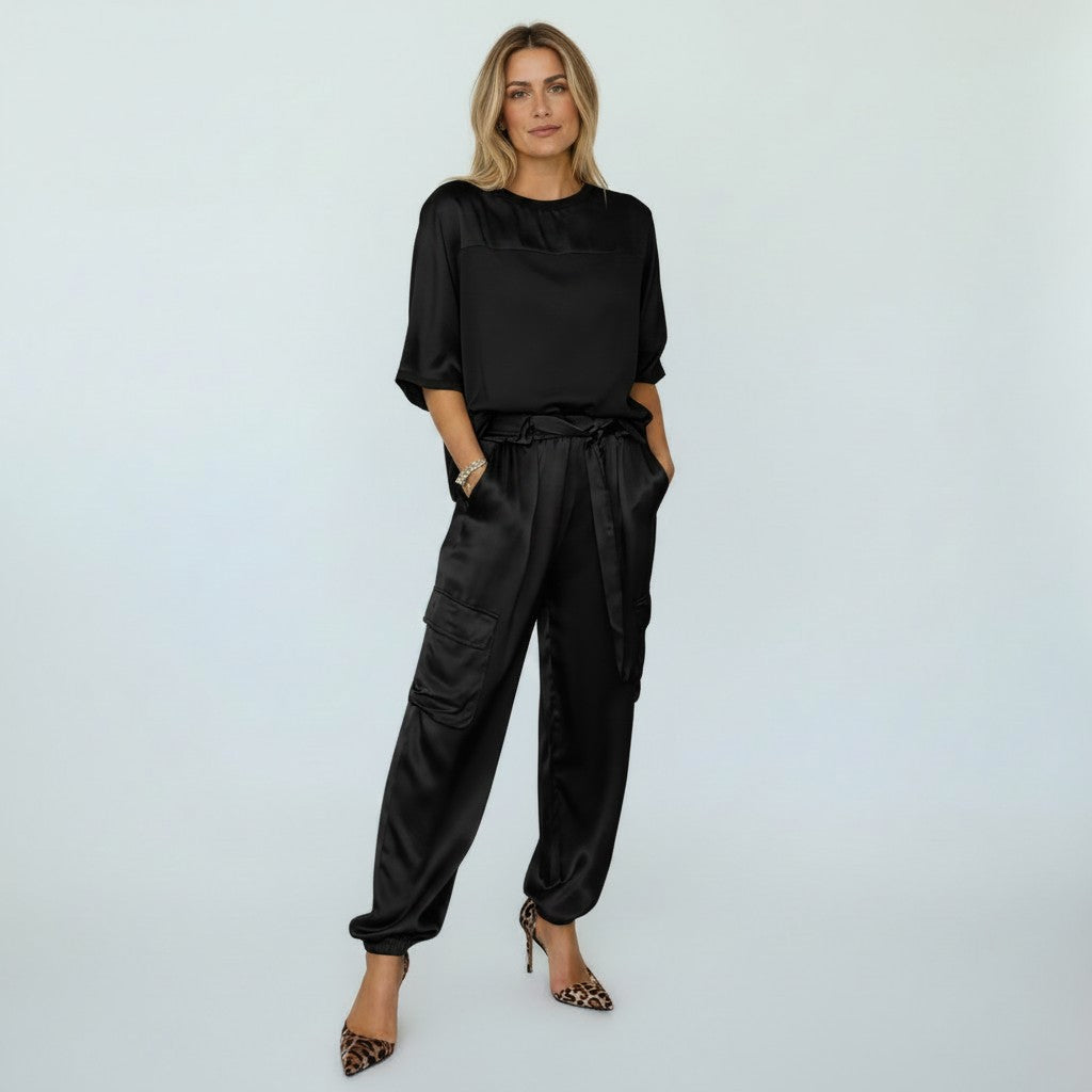 Lotte | Ladies' two-piece set with elastic waist pockets